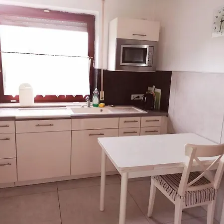 200 M2 Ueber 2 Etagen Fuer Bis Zu 12 Personen Apartment