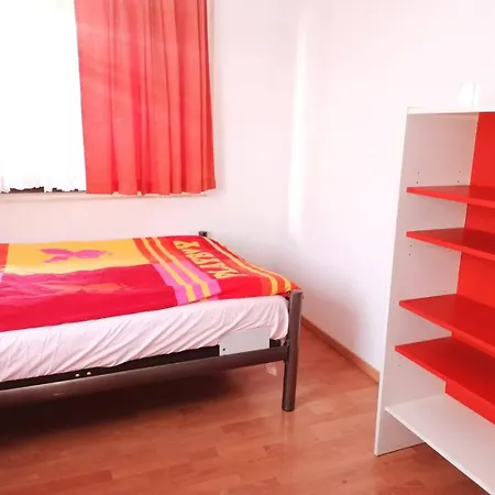 Apartment 200 M2 Ueber 2 Etagen Fuer Bis Zu 12 Personen *
