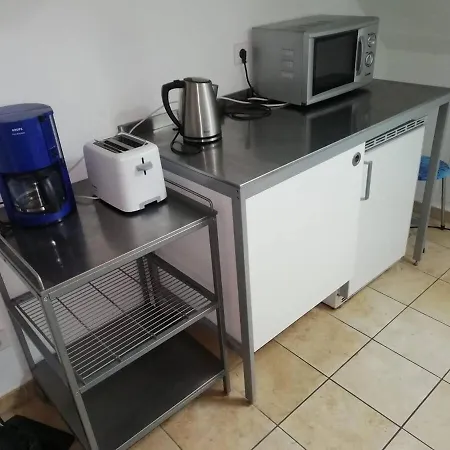 Apartment 200 M2 Ueber 2 Etagen Fuer Bis Zu 12 Personen Kassel