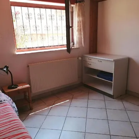 200 M2 Ueber 2 Etagen Fuer Bis Zu 12 Personen Apartment *