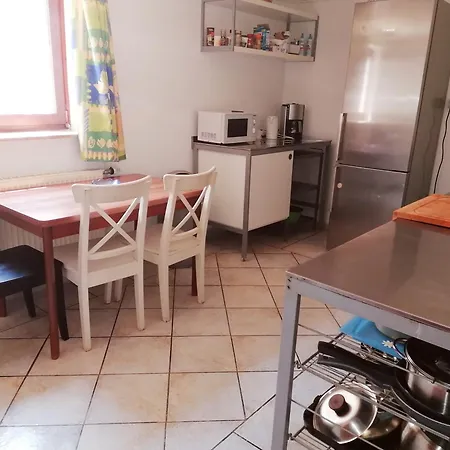 Apartament Souterrain Monteur Arbeiter 2-zimmer Kassel