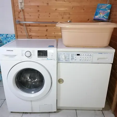 Souterrain Monteur Arbeiter 2-zimmer Apartament Kassel
